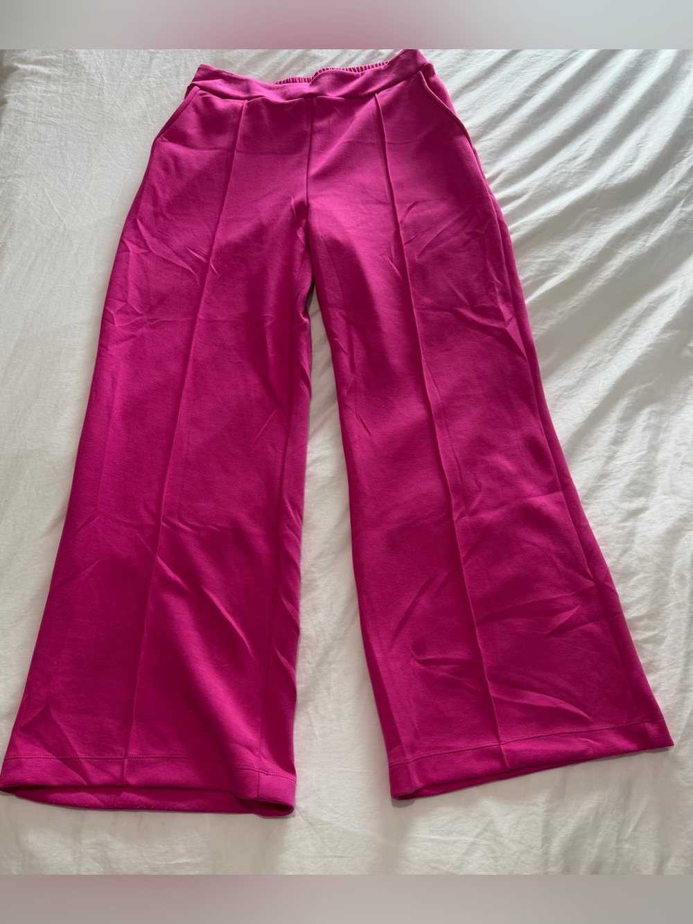 Wide-Leg Knit Pants in Vibrant Fuchsia